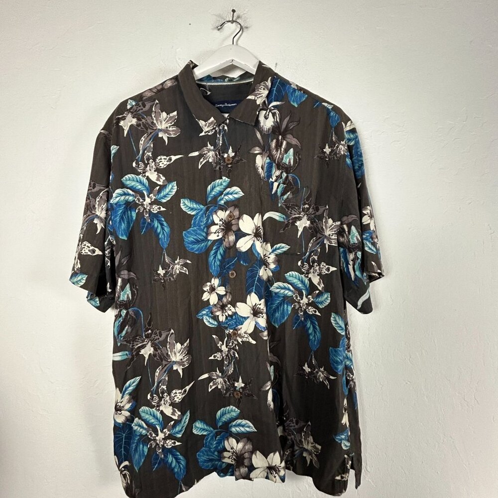 Tommy Bahama Men XL Hawaiian Floral Button-Up Silk Camp Shirt Original Fit Black